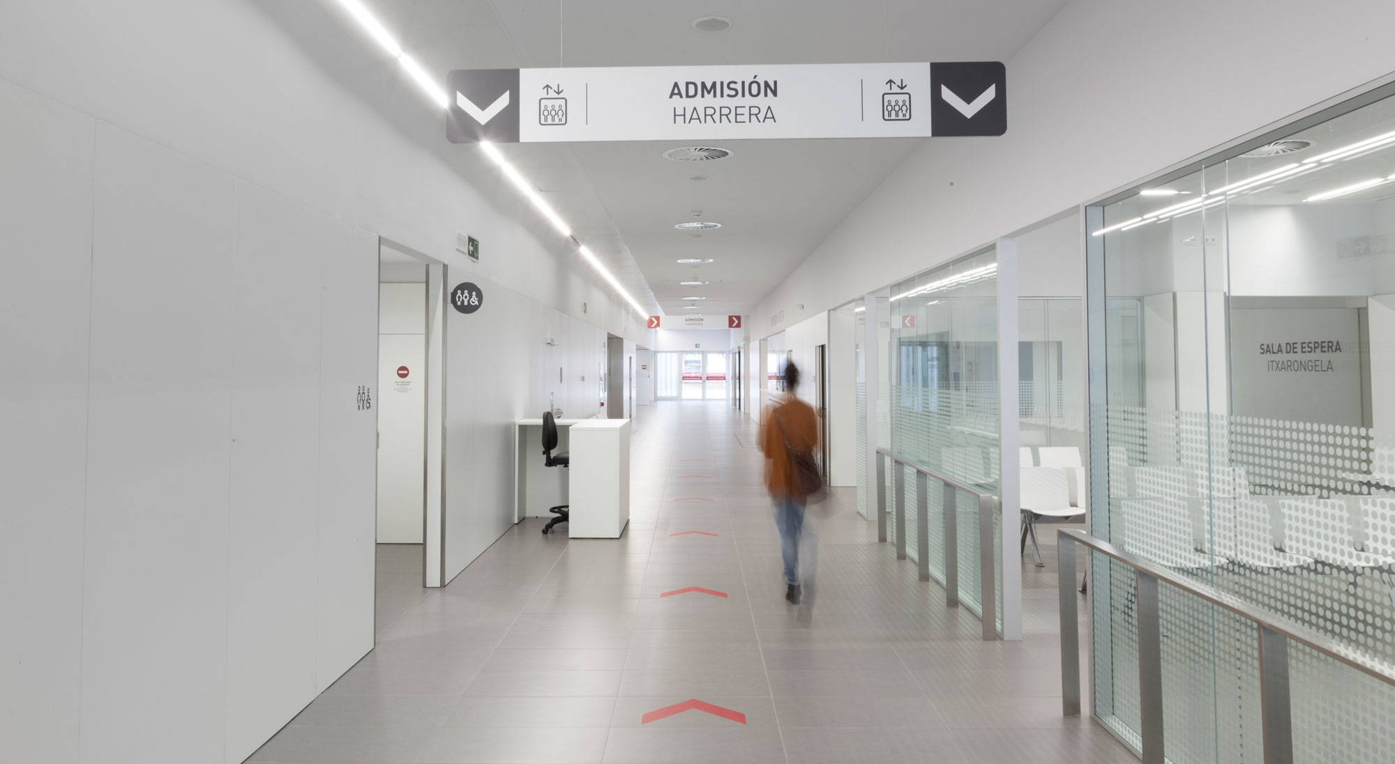 hospital_U_navarra_wayfinding_elcolectivo_12